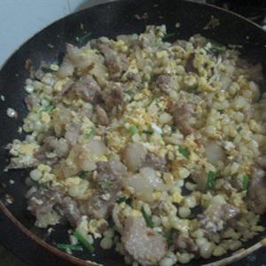 Cách làm bắp xào thịt heo