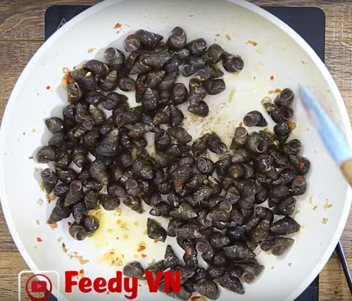 Bắt mắt ngon miệng cực đưa cơm với giò bì hoa đơn giản