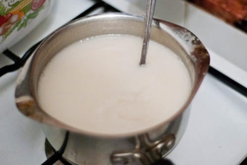 Bật mí cách nấu xôi lá dứa thơm ngon bằng nồi cơm điện