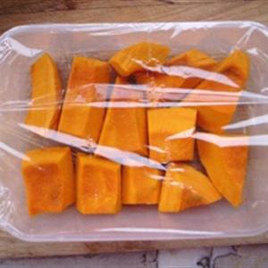 Cách làm bí đỏ bọc tôm chiên xù