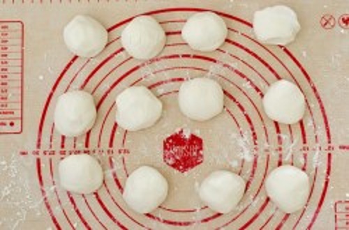 Bí đỏ chiên trứng muối lạ miệng, giòn giòn ăn là mê