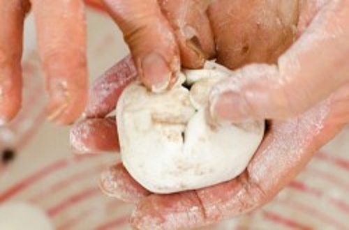 Bí đỏ chiên trứng muối lạ miệng, giòn giòn ăn là mê