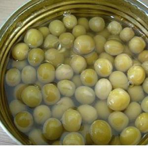 Cách làm bí đỏ cuộn xúc xích