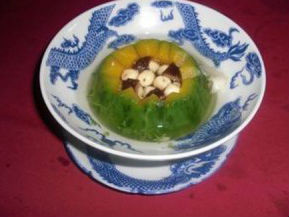 Bí đỏ hầm hạt sen