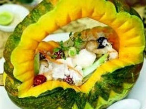 Bí đỏ hầm ngũ quả