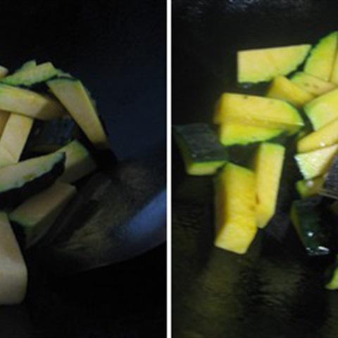 Cách làm bí đỏ xào mận