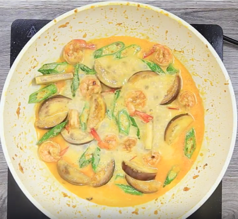 Bí kíp làm bánh rán vừng nhân khoai lang tím siêu hấp dẫn