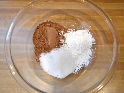 Bí kíp làm chân gà rang muối ngon hơn ngoài hàng