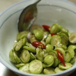 Bí mật cho cách muối cà ăn ngay không thâm không ngái