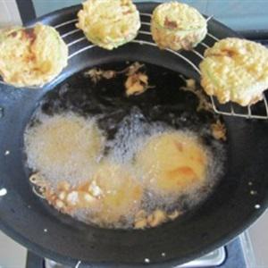 Cách làm bí ngòi kẹp thịt