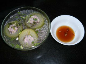 Bí nhồi thịt hầm