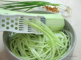 Bí quyết đơn giản, ngon cơm với món canh bầu nấu tôm