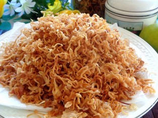 Bí quyết làm hành phi để lâu vẫn giòn tan