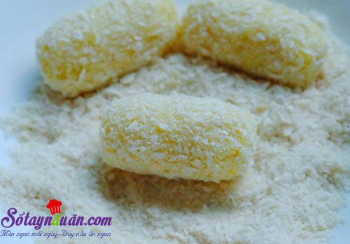 Bí quyết làm khoai tây bọc xúc xích chiên giòn cực ngon