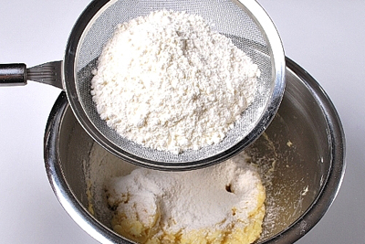 Bí quyết làm khoai tây nướng nguyên củ nhồi xúc xích béo ngậy, ăn 1 lại muốn ăn 10