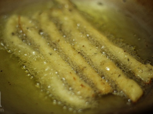 Bí quyết làm khoai tây nướng nguyên củ nhồi xúc xích béo ngậy, ăn 1 lại muốn ăn 10