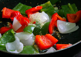 Bí quyết làm món thịt nạc thăn xào ớt chuông ngon