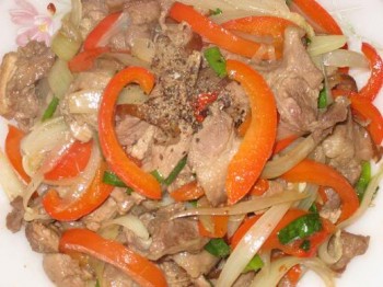 Bí quyết làm món thịt nạc thăn xào ớt chuông ngon
