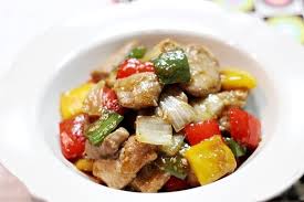 Bí quyết làm món thịt nạc thăn xào ớt chuông ngon