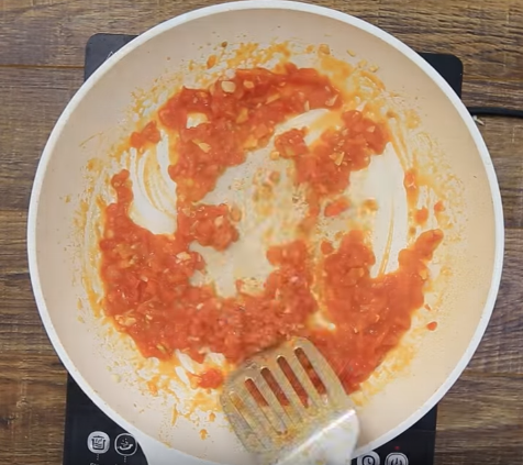 Bí quyết làm mực xào giòn sa tế bắt mắt cực ngon