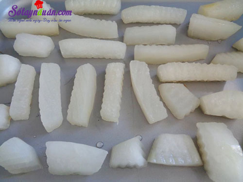 Bí quyết làm mứt bí đao thơm ngon hấp dẫn đón Tết