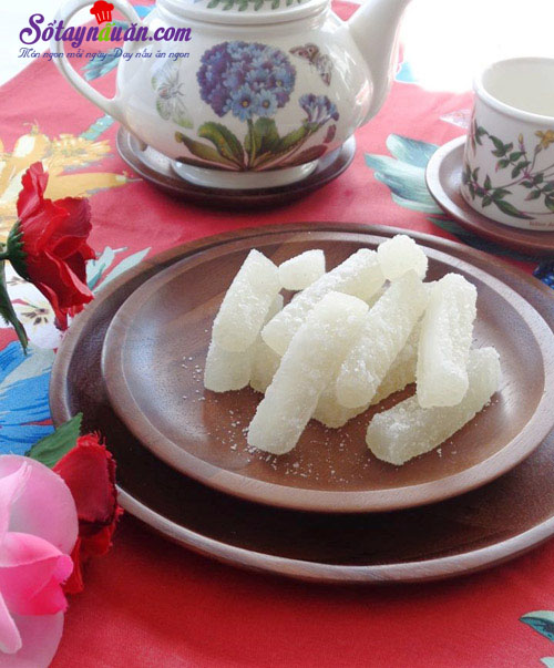 Bí quyết làm mứt bí đao thơm ngon hấp dẫn đón Tết