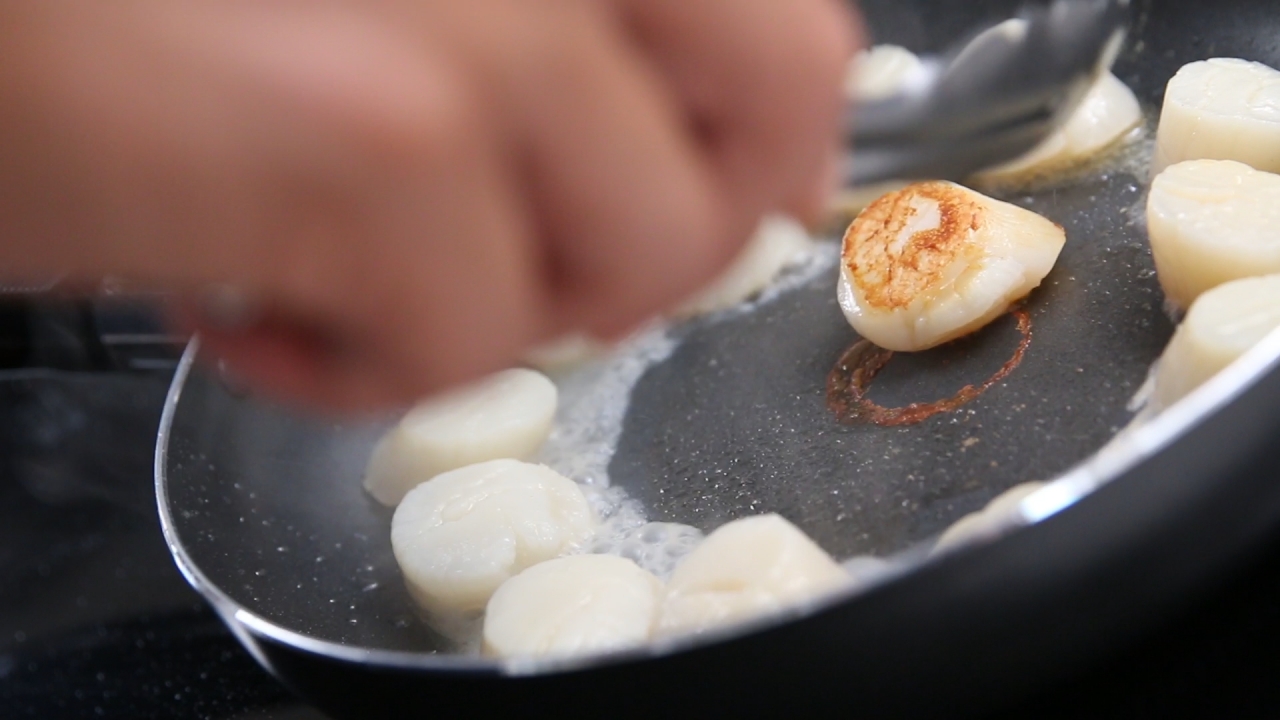 Bí quyết làm nem tai trộn thính cực ngon ngay tại nhà