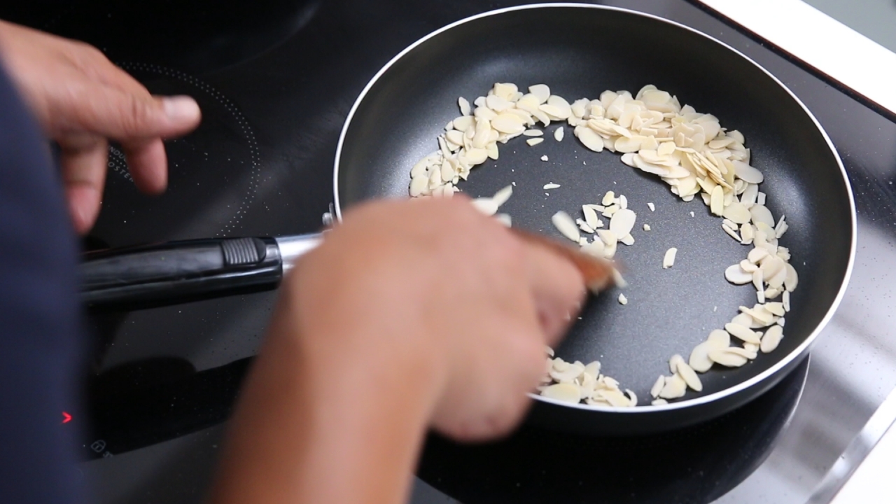 Bí quyết làm nem tai trộn thính cực ngon ngay tại nhà