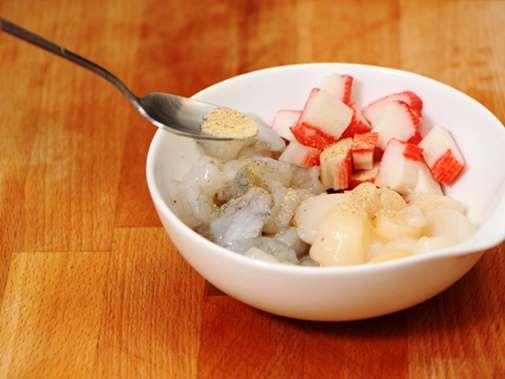 Bí quyết làm nước xốt mè chanh đơn giản đến bất ngờ