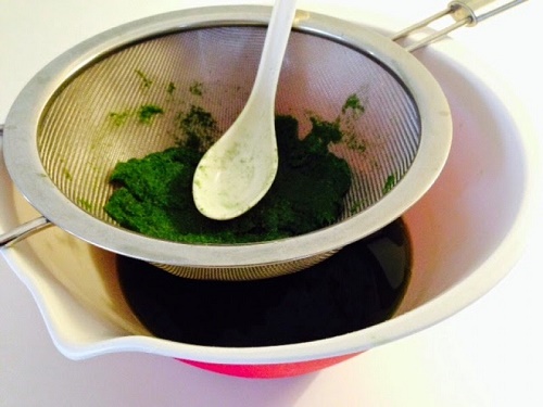 Bí quyết làm ớt sa tế cay ngon tại nhà, không phẩm màu, không độc hại