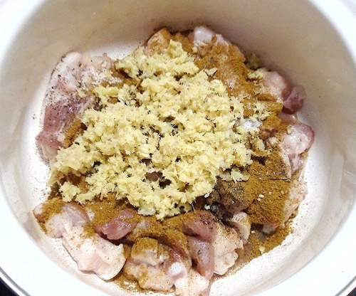 Bí quyết làm thịt kho trứng bằng nồi cơm điện chẳng cần tí nước màu nào