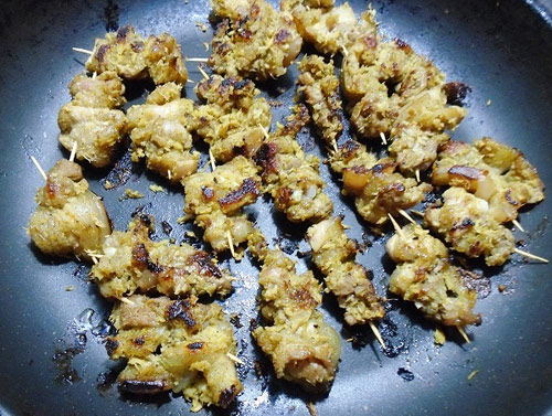 Bí quyết làm thịt kho trứng bằng nồi cơm điện chẳng cần tí nước màu nào