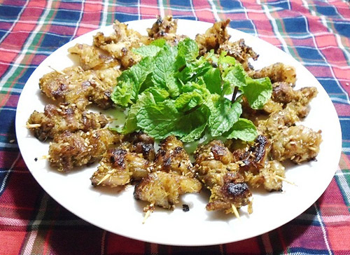 Bí quyết làm thịt kho trứng bằng nồi cơm điện chẳng cần tí nước màu nào