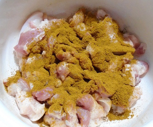 Bí quyết làm thịt kho trứng bằng nồi cơm điện chẳng cần tí nước màu nào