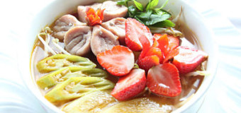 Bí quyết nấu Canh chua Dâu tây ngon bất ngờ