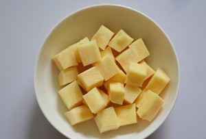 Bí quyết nấu canh gà khoai tây ngọt bùi tròn vị