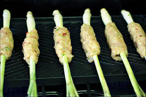 Bí quyết nấu chè bột báng thanh long đơn giản