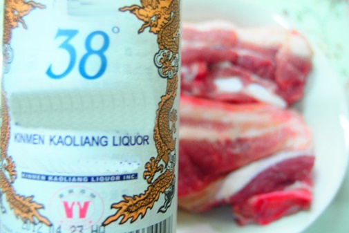 Bí quyết nướng gà thơm lừng, siêu ngon chỉ bằng nồi cơm điện