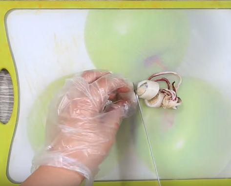 Biến tấu món sườn xào chua ngọt quen thuộc với sốt me ngon "rớt nước mắt"