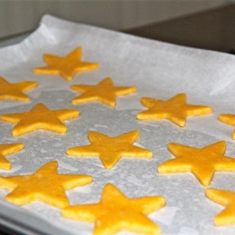 Cách làm bim bim phô mai hình ngôi sao