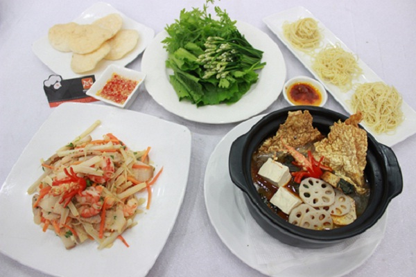 Bò bít tết khoai tây chiên