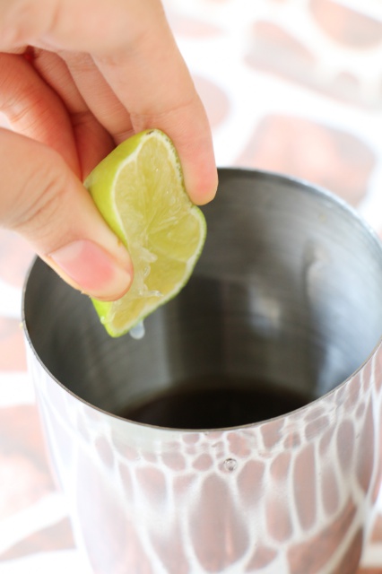 Bò bít-tết măng tây cháy tỏi