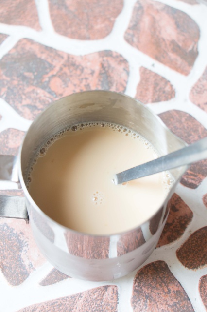 Bò bít-tết măng tây cháy tỏi