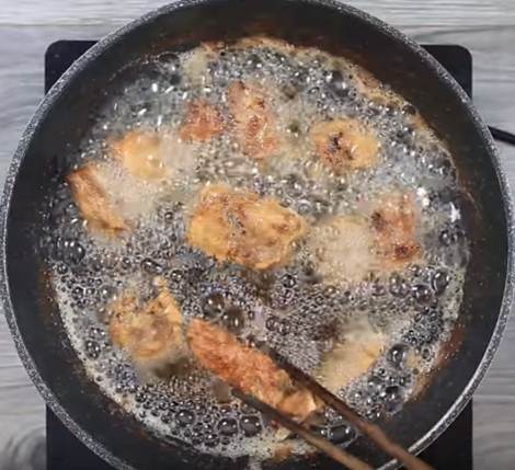 Bỏ cách truyền thống đi, đậu phụ phải chiên rồi sốt chua cay thế này mới ngon khó cưỡng