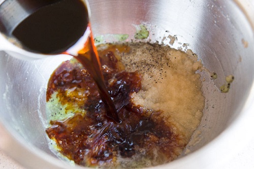 Bò cuộn nấm kim châm áp chảo thơm mềm ngon ngọt hấp dẫn vô cùng