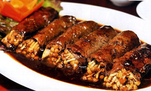 Bò cuốn nấm kim châm