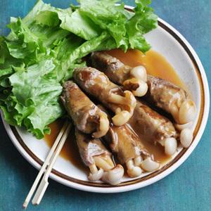 Cách làm bò cuộn nấm phô mai