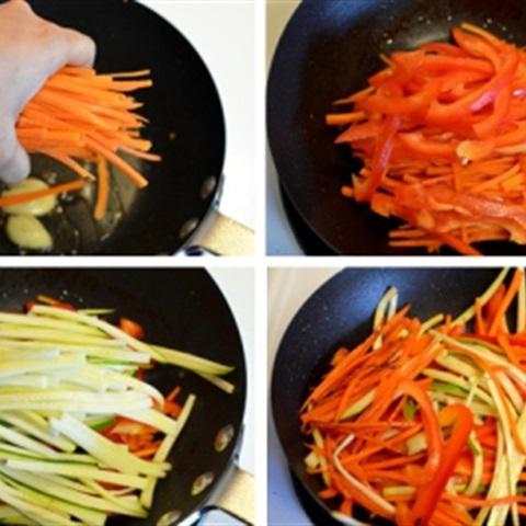 Cách làm bò nướng rau củ áp chảo