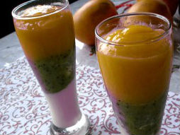 Bổ dưỡng đẹp da với sinh tố ba màu