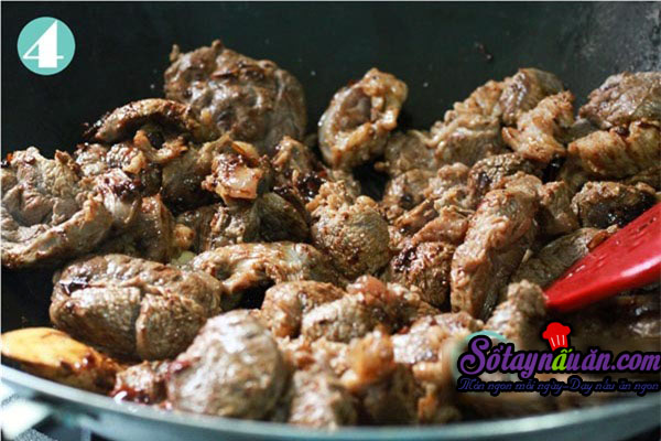 Bò hầm cay xua tan cái rét